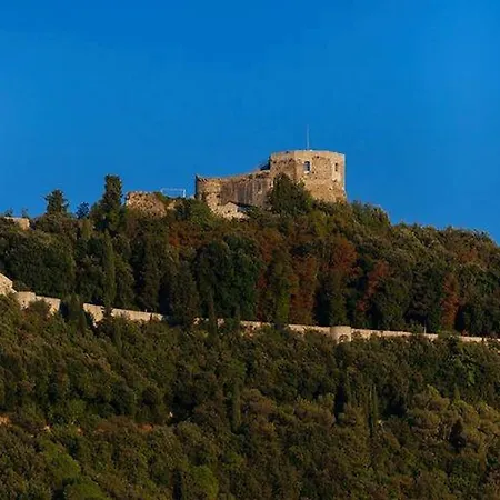Tuscany House Of Artist Апартаменты *
