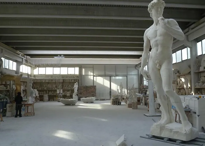 Tuscany House Of Artist